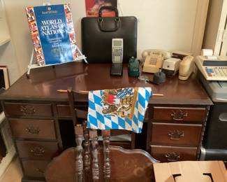 Vintage telephone riding table