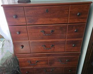 Signature Design Dresser 