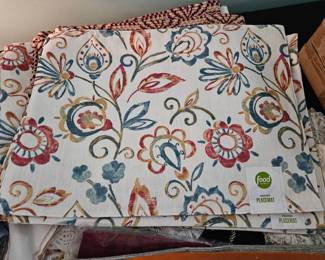 Food Network Colorful Floral Placemats- Brand New 
