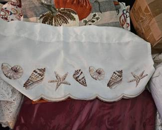 Seashell Valance 