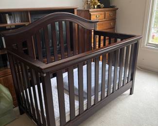 Baby Crib w/Mattress