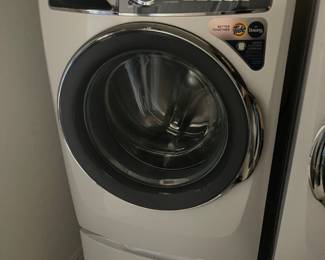 Electrolux Luxcare Plus Washing Machine - Front Loader with Pedastal 