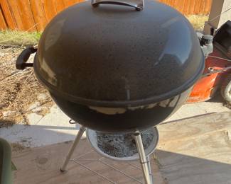 22" charcoal grill