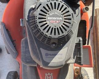 Honda GCV Husqvarna 700H Lawn Mower Walk behind