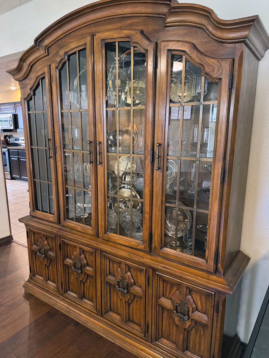 Drexel china cabinet with light