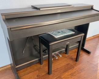 Yamaha Arius YDP 164 keyboard