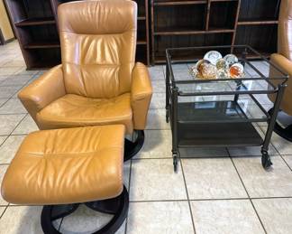 Tema chair