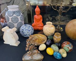 Assorted decor