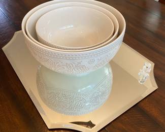 bowl set and mirror