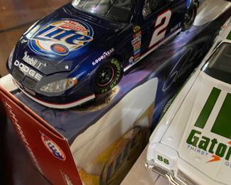 Rusty Wallace 2004 Action / Lionel ARC 1:24 CWC #2 Miller Lite 2004 Dodge Intrepid (12420)