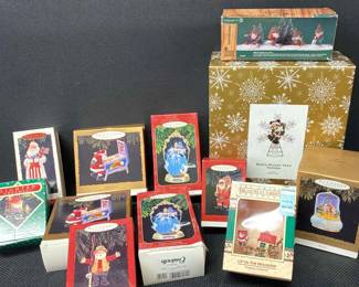 Santa Mickey Tree Topper W Various Hallmark And Other Ornaments