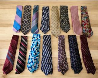Vintage Mens Ties Lot 2 Egon Von Furstenberg Bench Mark Airbus Geoffrey Beene Andhurst