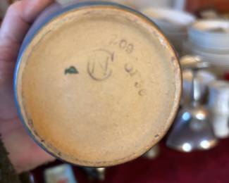Newcomb College pottery