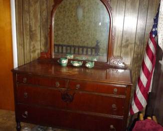 canning jars of shells or rocks under ?