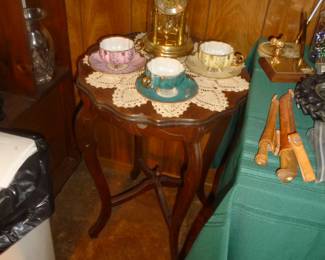assorted tea cups