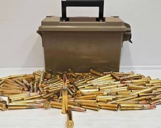 1554  NEW 140 303 British Ammo W Case