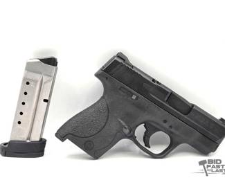 226  Smith  Wesson MP Shield 40 .40 SW SemiAuto Pistol