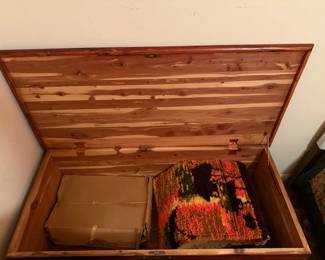Lane cedar chest