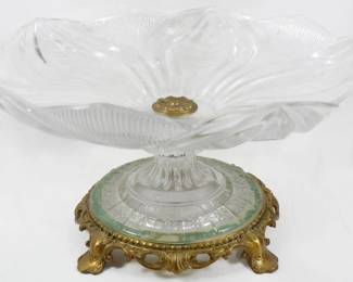 1161 - Martin Benito Design Crystal Centerpiece 8.5 x 16
