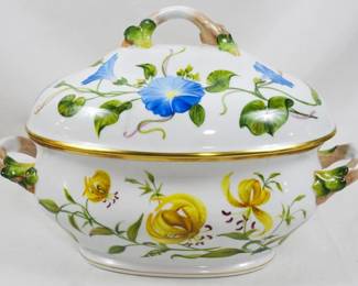 1063 - Herend Hungary Soup Tureen 10x13x7
