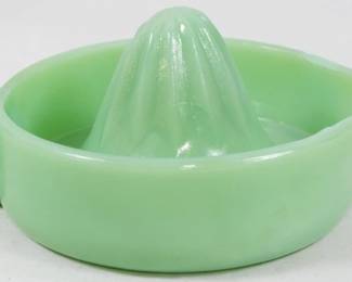 1148 - Jadeite Juicer 4x8x6
