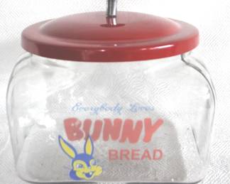 7153 - Bunny Bread Glass Store Jar - 8" x 8.5" x 6"
