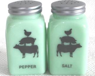 7148 - Jadeite Salt & Pepper Shaker - 3.5" Tall
