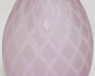 3213 - Satin Diamond Quilted Glass Egg Paperweight 3.5"
