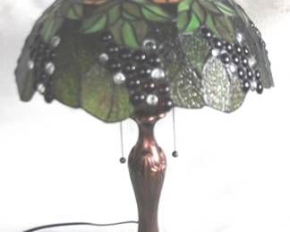 7154 - Stained Glass Lamp - 23.5" Tall You are buying a used as-is electric/electronic item. We do not guarantee all components are present, and if it is not expressly stated, it is untested.
