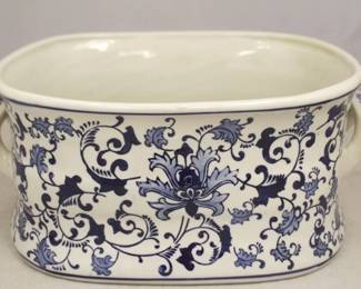 66 - Large Blue and White Tub 19" x 13"
