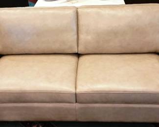 4141 - Wyatt sofa by LEA Leather 35.5 x 81.5 x 37.5 gray top grain leather
