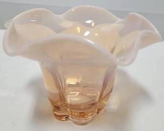 4270 - Duncan Miller Pink Opalescent 4" Vase Canterbury
