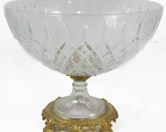 1152 - Martin Benito Design Crystal Footed Bowl 8 x 10
