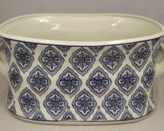 68 - Large Blue and White Tub 19" x 13"
