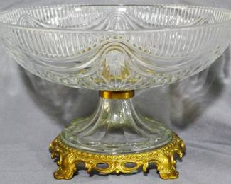 754 - Martin Benito Crystal Centerpiece 7.5x11.5"
