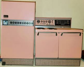 Metal Toy Frigidaire Pink Fridge and Range