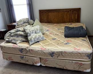 Matching Dixie headboard- full? queen?
King size mattress with split boxspring