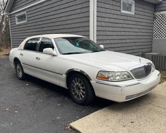 2007 Lincoln Presidential Town Car $6000