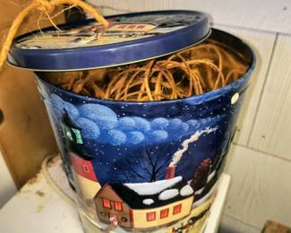 String dispenser can