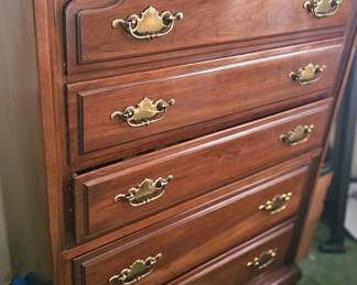 handy chest of drawers