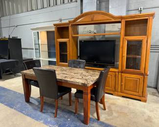 Dining Table and Chairs and Entertainment Center Orlando