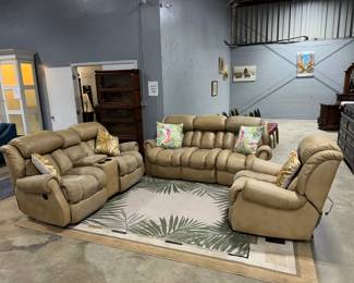 Reclining Sofa's Orlando Estate Auction