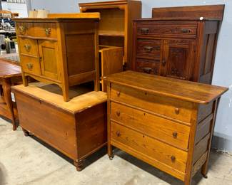 Chest of Drawers Orlando Estate Auction