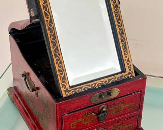 Excellent Asian jewelry chest with folding mirror