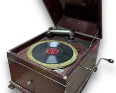 VICTO VICTROLA PHONOGRAPH