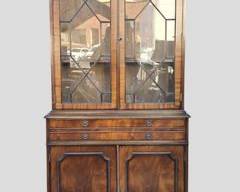 RRR English cabinet