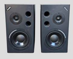 Alesis speakers