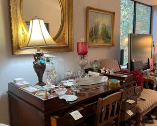 Desk, mirror, lantern lamps, etc