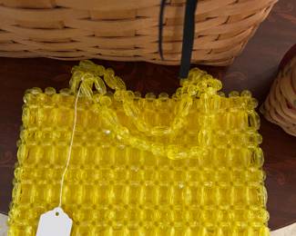 Lucite VTG purse. Cute!