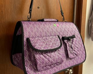 Small pet carrier